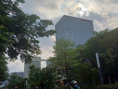 Bán đất lạc long quân cạnh chi cục thuế ô tô vỉ hè kd 52m2 nhỉnh 14 tỷ 2