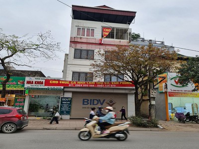 Bán đất trâu quỳ, gia lâm, hà nội. dt 61m2. mt 4m, đường ô tô tránh, thông. lh 0989894845 1