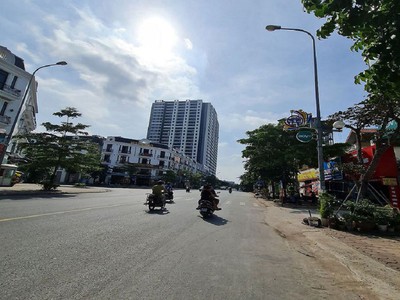Bán đất trâu quỳ, gia lâm, hà nội. dt 61m2. mt 4m, đường ô tô tránh, thông. lh 0989894845 2