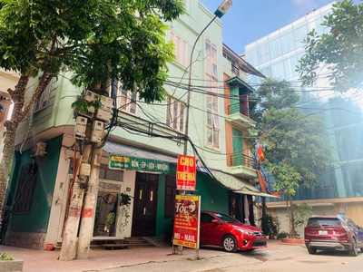 E trai mình có căn nhà 4 tầng -2 thoáng -3 ngủ đủ công năng 0