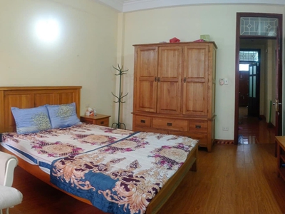 Cho thuê nhà ngõ ô tô Dương Quảng Hàm Cầu Giấy 80m x 4T - 4 phòng giá 22 triệu 2