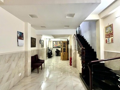 Chính chủ bán nhà 4 tầng mặt tiền trung tâm linh chiểu, thủ đức, giá cực tốt 10 tỷ 0