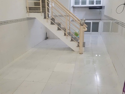 Nhà bán chính chủ gần trường ĐH Nguyễn Tất Thành-An Phú Đông 10-Q.12 8