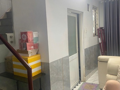 Bán nhà nguyễn văn luông, phường 12, quận 6. dt 55m2 x 2 tầng  7.3 x 8  . giá 6.45 tỷ tl. 2