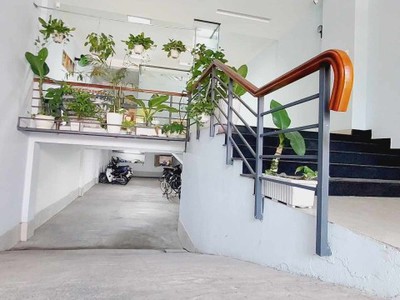 Ngộp gấp bán dương đình hội q9  cũ  165m2 5tầng thu nhập 40tr tháng 1