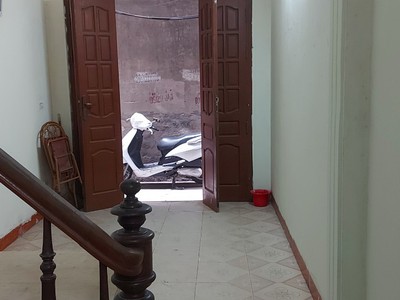 Cho thuê nhà chính chủ 5 tầng 6 p ngủ ngay đầu ngõ 142 đường Kim Giang p Đại Kim 3
