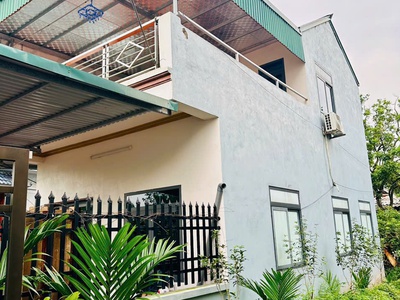 Hàng f0 vừa ra lò đây ạ . 105,4m sẵn nhà 2 tầng kiên cố mới xây chỉ việc ở .đường rộng 5m . đc : 1