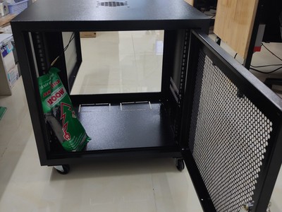 TỦ HTT RACK 19  10U-D500  Treo Tường 3