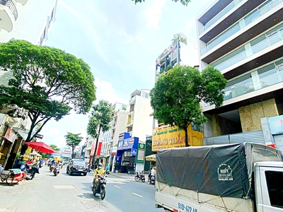 Cho thuê Tòa Nhà 75-77-79 Phổ Quang, P2, Quận Tân Bình. 9 Tầng 11x22  DT 1600m2 chỉ 250tr 1