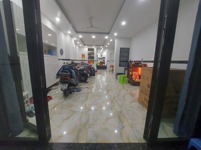 Xe hơi ngủ trong nhà hẻm Mai Thị Lựu phường Dakao Quận nhất chỉ 19 tỷ 4