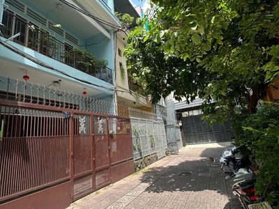 Xe hơi ngủ trong nhà hẻm Mai Thị Lựu phường Dakao Quận nhất chỉ 19 tỷ 0