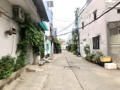 Hẻm xe tải - 3 tầng - ngay lô tư - liên khu 2-10 - 73m2 - shr giá 5.2 tỷ tl 4