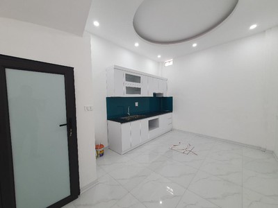 Phan đình giót hà đông, nhà mới tinh ở ngay - 4 chỗ lùi cửa. dt 42m giá hơn 6 tỷ. 1