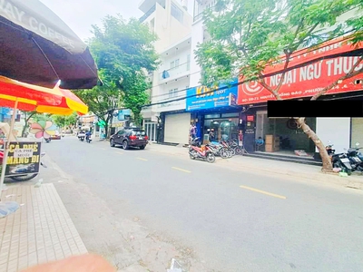 Cho thuê nhà 69 -71 Nguyễn Hồng Đào, P14, Q Tân Bình. Trệt, 2 lầu  8,5x15  400m2 chỉ 60tr 2