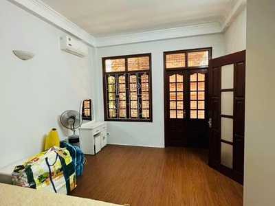 Nhỉnh 6tỷ, phố vip bồ đề, ôtô đỗ cửa, ngõ thông, phân lô 3