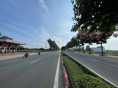 Bán 350 m2 đất tặng nhà mt tỉnh lộ 44a gần cổng chào long hải giá 1,95 tỷ shr 80tc 1