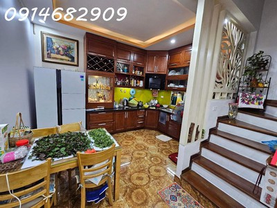Hot - chỉ 9.35 tỷ - bán nhà đẹp nguyễn khánh toàn   dt 38m2 x 4t   ô tô đỗ cửa 1