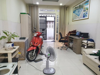 Bán nhà hxh hạ chào hơn 4 tỷ, trần hưng đạo, p1, q5, 56m2, 4 tầng. 9.x tỷ 0