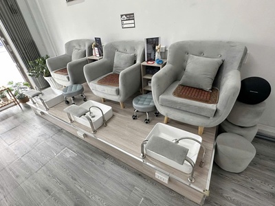Sang tiệm nails gội 56 kênh tân hóa, phường phú trung, quận tân phú 3