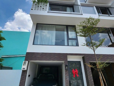 Bán  nhà tạ quang bửu, phường 3, quận 8, 4 tầng, ngang nở hậu 7x18 0