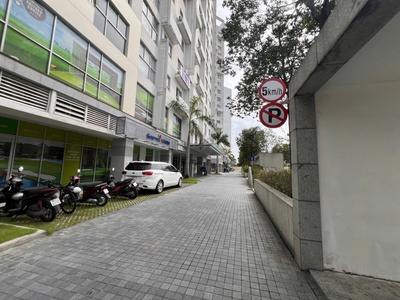 Bán shophouse scenic valley 2 phú mỹ hưng, diện tích 452m , đang có hợp đồng cho thuê  thu về gần 2 1