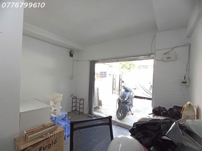 Cần nhượng lại mặt bằng ở gần cầu sg  4a/4 đường nguyễn văn thương, p25, bình thạnh . 3