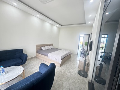 Cho thuê 5 căn hộ Vinhomes Imperia 0