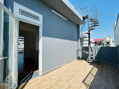 Nhà Mới Đẹp Làng Hoa 1 Sẹc gần MT Ngang 6m 70m2 3 Tầng HXH Vào Nhà - chỉ 6,x Tỷ 5