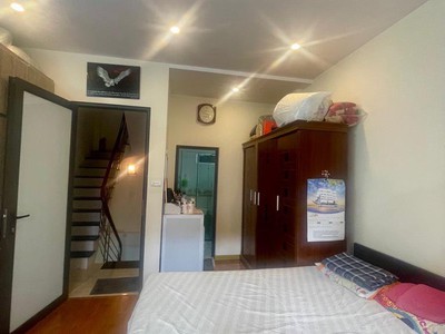 Siêu phẩm, nhà phố hoàng mai 35m x 4tầng, lô góc,  ngõ thông , ô tô gần nhà  giá chỉ 5.xtỷ 4