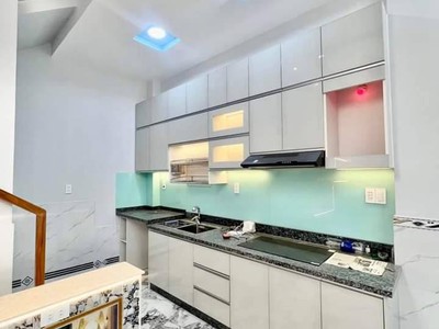 Nhà mt kinh doanh phước long b , 3 tầng kc, 88m2 , 4 pn, hoàn công 0