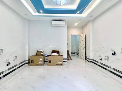 Nhà mt kinh doanh phước long b , 3 tầng kc, 88m2 , 4 pn, hoàn công 3