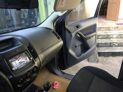 Ford Ranger màu đen, 2016, XL, số sàn, 2 cầu 7