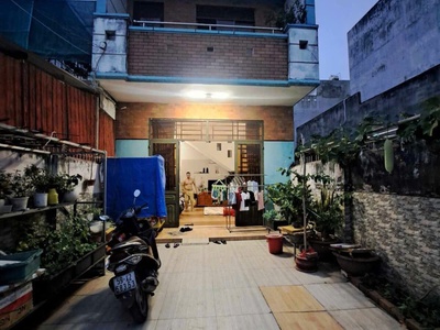 Bán nhà phường trường thọ, cách đường số 2 100m, dt 5 22m xe hơi về tới nhà, chỉ nhỉnh 7 tỷ 0