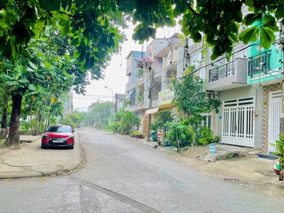 Bán nhà phường trường thọ, cách đường số 2 100m, dt 5 22m xe hơi về tới nhà, chỉ nhỉnh 7 tỷ 1