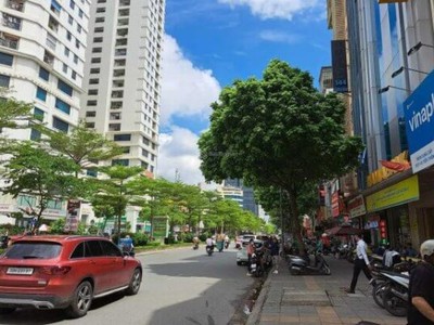 Nhanh tay thuê ngay tòa nhà 7 tầng mặt tiền 16m tại trung kính, cầu giấy 1