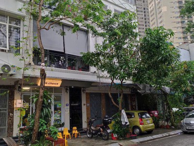 Gia đình cần bán gấp nhà phân lô chân tòa victoria văn phú 38m2 ô tô tránh hơn 9 tỷ có thương lượng 2