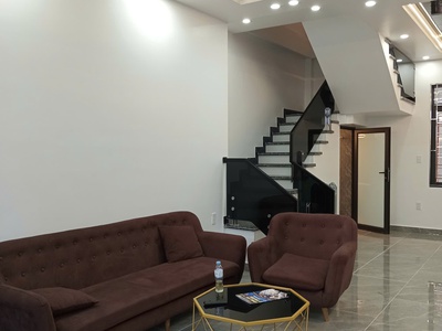  Siêu phẩm nhà 4T x 60m2, độc lập, sân cổng riêng, gara ô tô cạnh nhà trung tâm Hồ Sen Diện tích 5