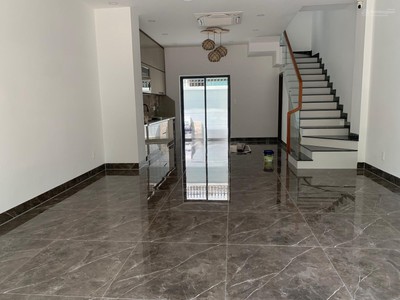 Bán nhà 3 tầng ở TP Thuận An - gần ngã 6 An Phú 2
