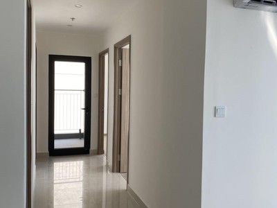 Chính chủ cho thuê 3pn 75m2 nội thất cơ bản, giá rẻ nhất smart city 2