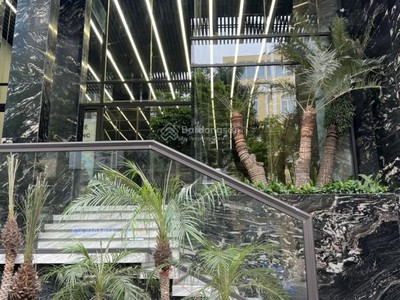Siêu mới, cho thuê nhà mặt phố đội cấn mới toanh, mặt tiền: 10m, diện tích 430m2 1