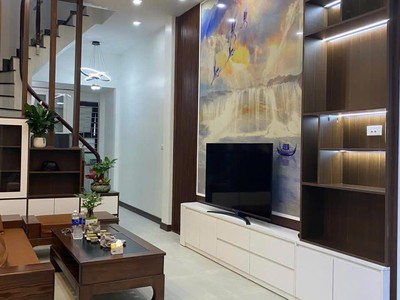 Ngay trung tâm hà đông 2 mặt ngõ dt trên 30m ô tô đỗ cửa gần sát trường chợ , giao thong thuận 1