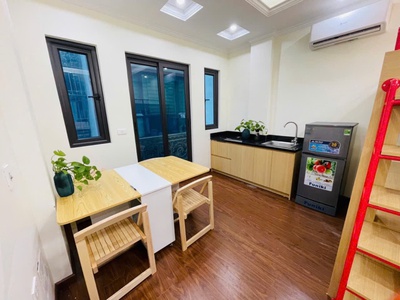 Nhà đẹp phú diễn - 7  tầng thang máy - dòng tiền 60tr/tháng - oto đỗ cửa - ngay cạnh trường tài 2