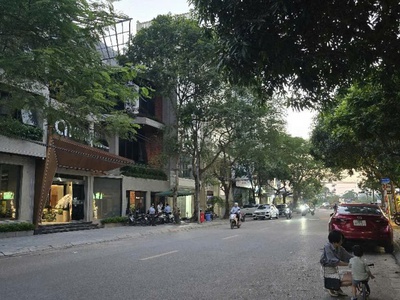 Siêu hót 61m đất vàng phố trạm, long biên, ngõ ô tô tránh, chỉ 5,7 tỷ, tiện ích vô vàn 1