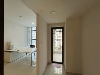 Cho thuê officetel làm văn phòng tại Saigon Royal, View đẹp nhất nội khu, 15 triệu/tháng 0