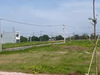 Chủ ngộp, bán gấp lô đất nền, thổ cư, sổ sẵn giáp ngay Quận 9 0