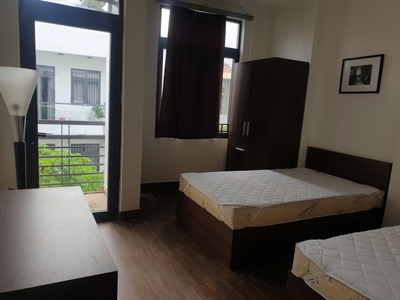 Bán toà căn hộ đường Dương Đình Nghệ 7 tầng doanh thu 850 triệu mỗi năm. 0