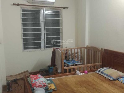 Kinh doanh sầm uất  ô tô tránh nhau tt thanh trì  nhà 3.5 tầng, 6.95 tỷ 3