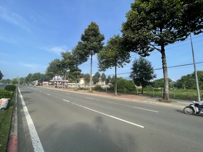 Bán gấp 133 m2 80tc shr cổng chào long hải giá 900 tr - nh hỗ trợ 70 0