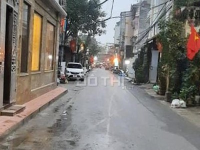 Kinh doanh sầm uất  ô tô tránh nhau tt thanh trì  nhà 3.5 tầng, 6.95 tỷ 1