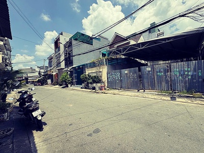 Đất linh xuân. đường số 5. ngang 8m. siêu hiếm. sổ vuông đẹp. giá chỉ 7.9 tỷ. bớt lộc 0